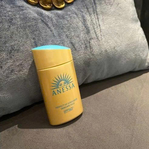 Sữa Chống Nắng Anessa Perfect Uv Sunscreen Skincare Milk Spf50+ Pa++++ 60ml