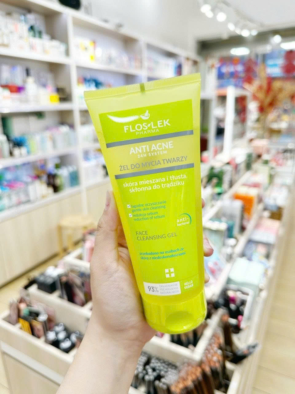Sữa rửa mặt cho da dầu mụn Floslek - Nhập Khẩu 200ml
