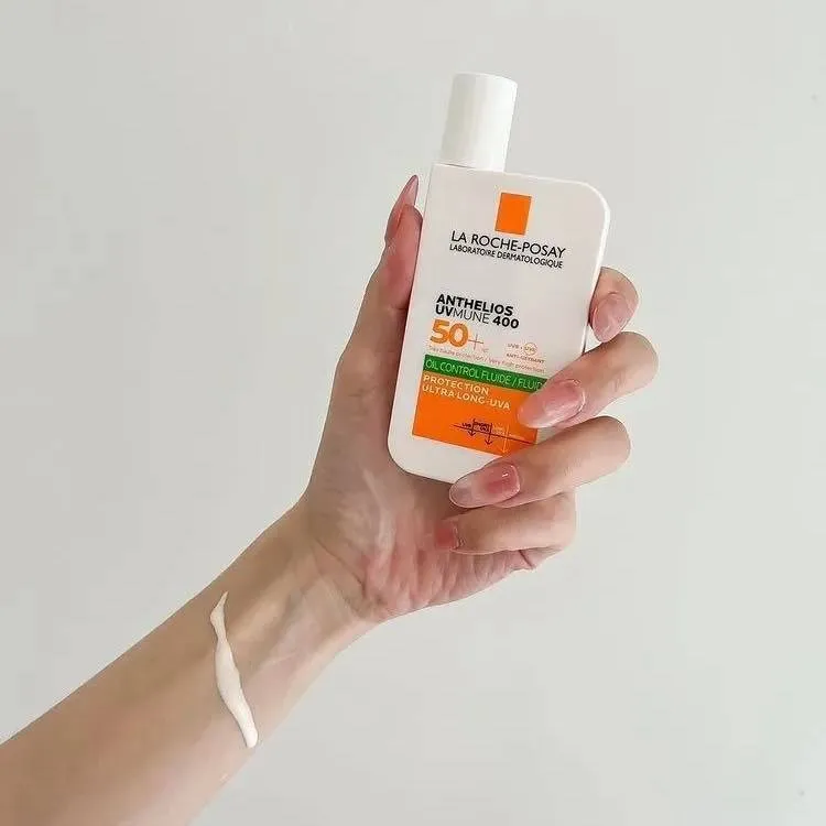 Kem Chống Nắng LA ROCHE-POSAY Oil Control UVMUNE 400 50ml