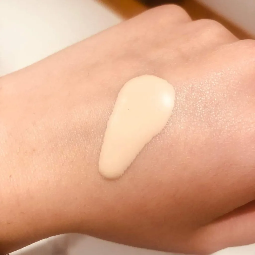 Kem Chống Nắng HELIOCARE 360 Pigment Solution Fluid Làm Mờ Đốm Nâu, Tàn Nhang 50mL